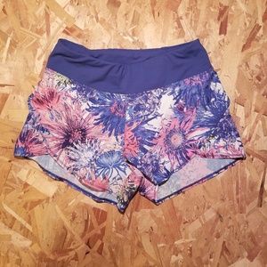 Calia x Carrie Underwood Floral Flutter Short - S